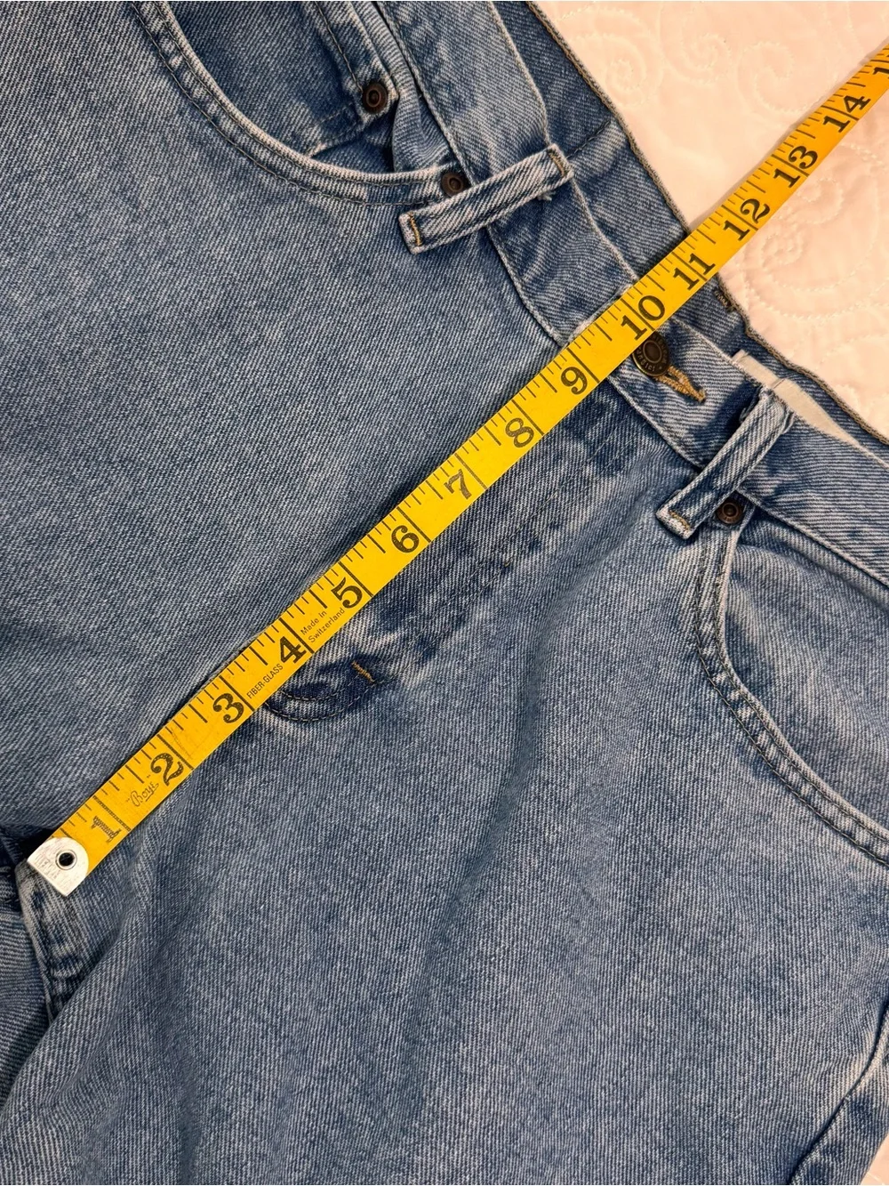 Wrangler Relaxed Light Wash Denim Jeans Size 32x30